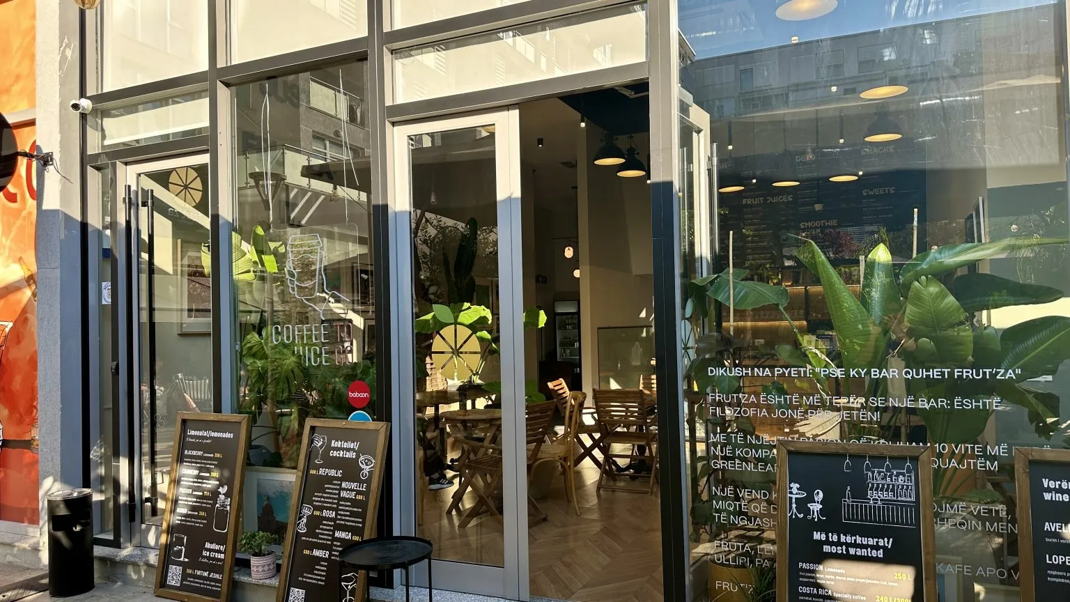 'Frut'za Komuna - Specialty Coffee • All Day Brunch • Fresh Juices, location photo